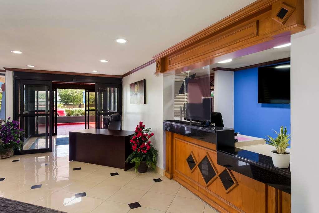 Rodeway Inn Houston North Greenspoint Interieur foto