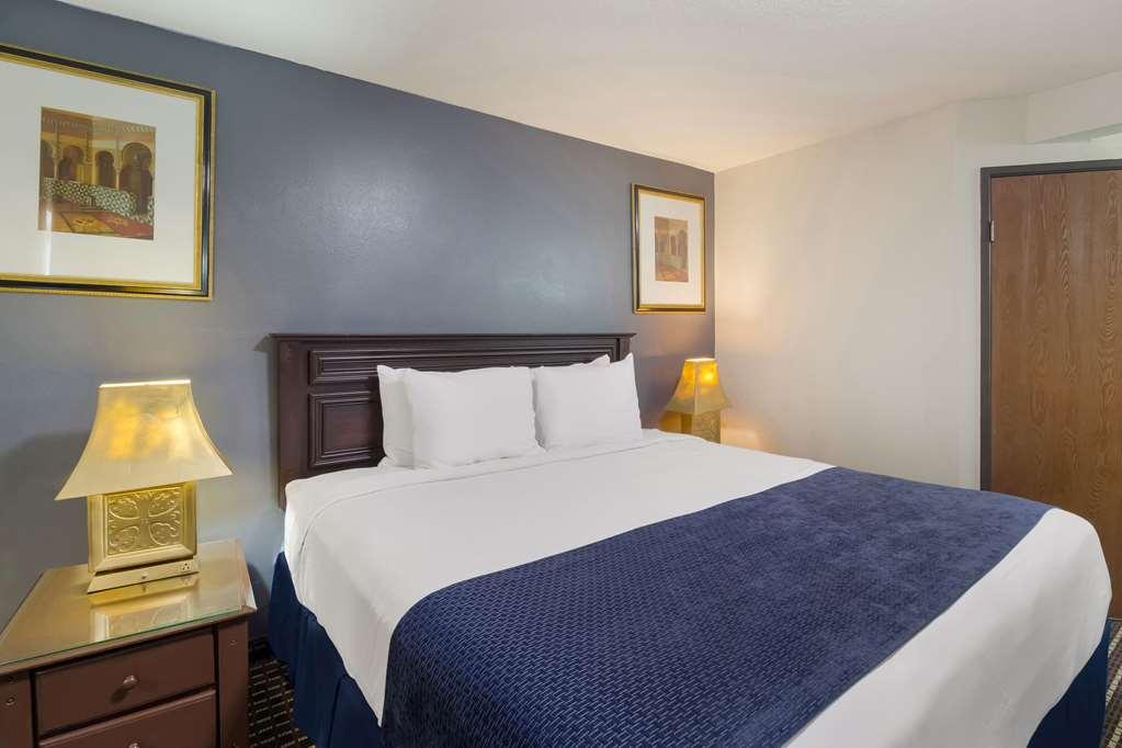 Rodeway Inn Houston North Greenspoint Kamer foto